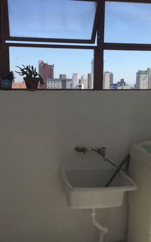 Apartamento à venda com 86m², 3 quartos e sem vaga Apartamento à venda com 86m², 3 quartos e sem vagaÁrea de serviço