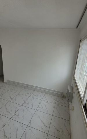Apartamento à venda com 86m², 3 quartos e sem vaga Apartamento à venda com 86m², 3 quartos e sem vagaSala