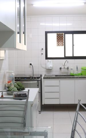Apartamento à venda com 148m², 3 quartos e 2 vagasCozinha