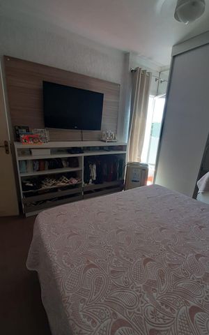Casa à venda com 150m², 4 quartos e 2 vagas Casa à venda com 150m², 4 quartos e 2 vagasQuarto