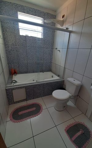 Casa à venda com 150m², 4 quartos e 2 vagas Casa à venda com 150m², 4 quartos e 2 vagasBanheiro