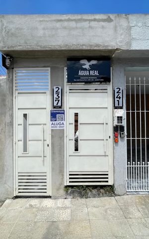 Casa de condomínio para alugar com 20m², 1 quarto e sem vaga Casa de condomínio para alugar com 20m², 1 quarto e sem vagaFachada + Placa