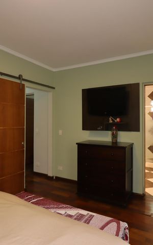 Casa à venda com 235m², 3 quartos e 7 vagasSuíte