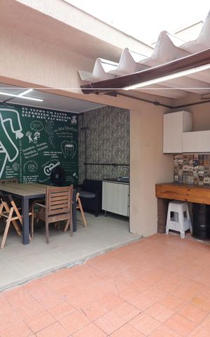 Casa à venda com 235m², 3 quartos e 7 vagasÁrea Gourmet