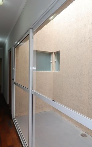 Casa à venda com 235m², 3 quartos e 7 vagasCorredor