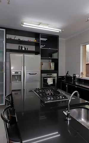 Casa à venda com 235m², 3 quartos e 7 vagasCozinha