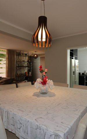 Casa à venda com 235m², 3 quartos e 7 vagasSala de Jantar