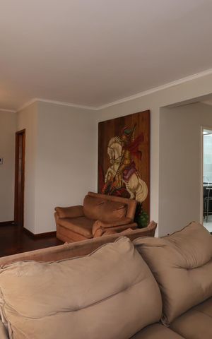 Casa à venda com 235m², 3 quartos e 7 vagasSala
