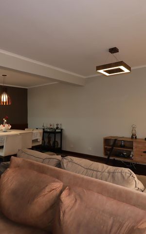 Casa à venda com 235m², 3 quartos e 7 vagasSala