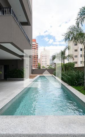 Studio à venda com 28m², 1 quarto e sem vaga Studio à venda com 28m², 1 quarto e sem vagaÁrea comum - Piscina