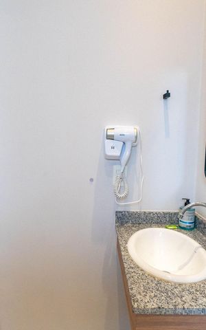 Studio à venda com 28m², 1 quarto e sem vaga Studio à venda com 28m², 1 quarto e sem vagaBanheiro
