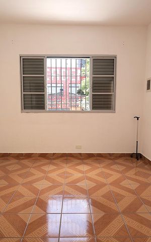 Casa à venda com 141m², 4 quartos e 2 vagas Casa à venda com 141m², 4 quartos e 2 vagasQuarto 4