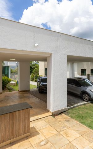 Casa de condomínio à venda com 348m², 3 quartos e 4 vagas Casa de condomínio à venda com 348m², 3 quartos e 4 vagasGaragem