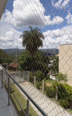 Casa de condomínio à venda com 348m², 3 quartos e 4 vagas Casa de condomínio à venda com 348m², 3 quartos e 4 vagasVaranda da Suíte Master