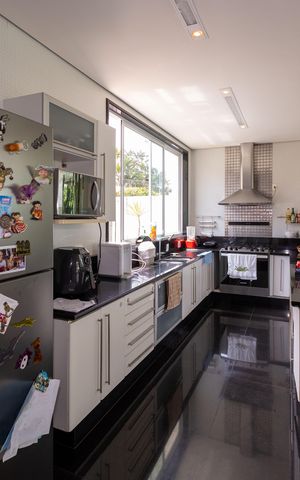 Casa de condomínio à venda com 348m², 3 quartos e 4 vagas Casa de condomínio à venda com 348m², 3 quartos e 4 vagasCozinha