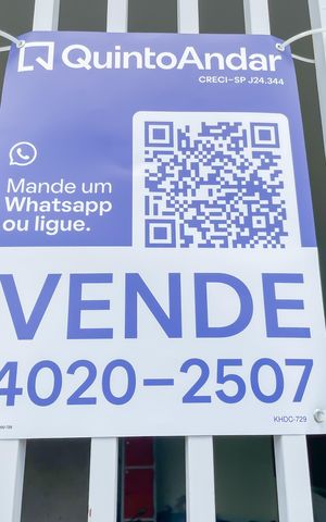 Casa à venda com 267m², 3 quartos e 4 vagas Casa à venda com 267m², 3 quartos e 4 vagasPlaca
