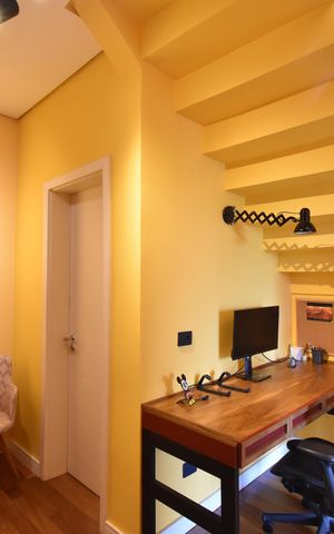 Apartamento para alugar com 155m², 2 quartos e 2 vagasCorredor/Escada