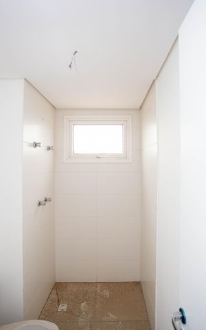 Apartamento à venda com 130m², 3 quartos e 3 vagasBanheiro da Suíte 2