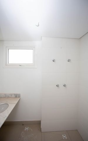 Apartamento à venda com 130m², 3 quartos e 3 vagasBanheiro da Suíte