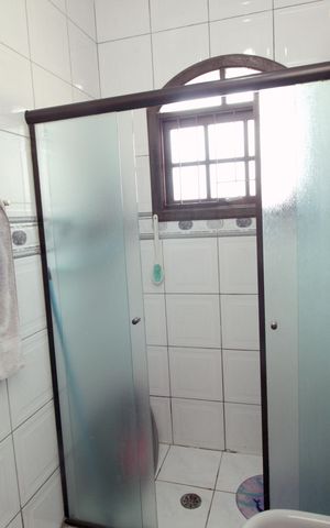 Casa à venda com 180m², 4 quartos e 2 vagasBanheiro da Suíte