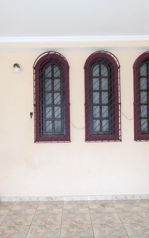 Casa à venda com 180m², 4 quartos e 2 vagasGaragem