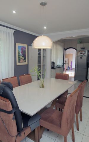 Casa à venda com 180m², 4 quartos e 2 vagasSala de Jantar