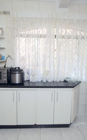 Casa à venda com 180m², 4 quartos e 2 vagasCozinha