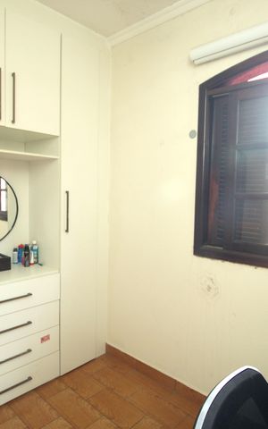 Casa à venda com 180m², 4 quartos e 2 vagasQuarto 3