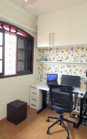 Casa à venda com 180m², 4 quartos e 2 vagasQuarto 3