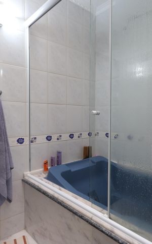 Casa à venda com 270m², 3 quartos e 5 vagasBanheiro da Suíte