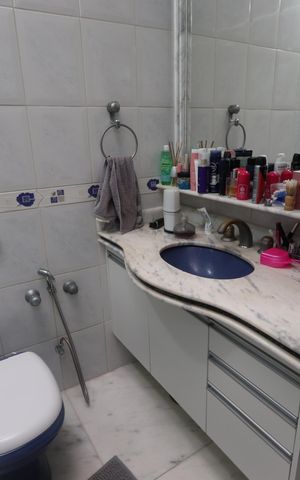 Casa à venda com 270m², 3 quartos e 5 vagasBanheiro da Suíte
