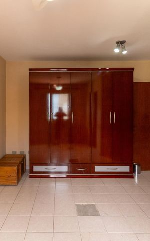 Casa à venda com 116m², 3 quartos e 3 vagas Casa à venda com 116m², 3 quartos e 3 vagasQuarto 1 - Suíte