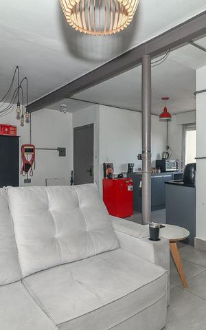 Apartamento à venda com 70m², 2 quartos e sem vagaSala
