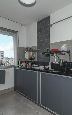 Apartamento à venda com 70m², 2 quartos e sem vagaCozinha