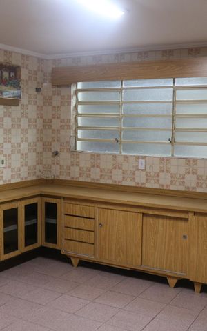 Casa à venda com 129m², 3 quartos e 2 vagasCozinha