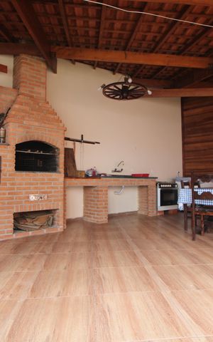 Casa à venda com 670m², 3 quartos e 4 vagasChurrasqueira