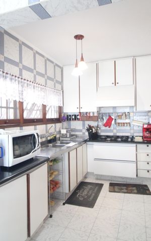 Casa à venda com 670m², 3 quartos e 4 vagasCozinha