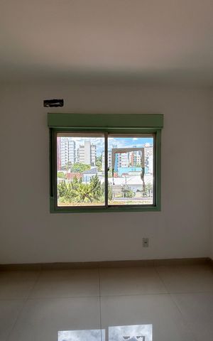 Apartamento para alugar com 125m², 3 quartos e sem vaga