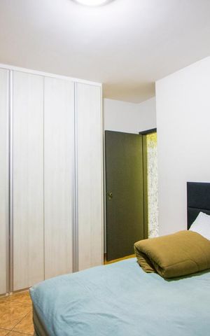 Casa à venda com 230m², 2 quartos e 2 vagas Casa à venda com 230m², 2 quartos e 2 vagasQuarto 2