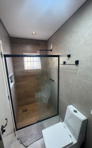 Casa à venda com 160m², 3 quartos e 2 vagas