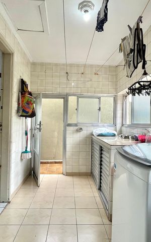 Casa à venda com 80m², 2 quartos e 1 vaga Casa à venda com 80m², 2 quartos e 1 vagaÁrea de Serviço