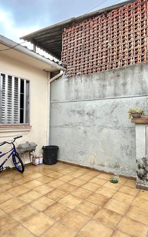 Casa à venda com 80m², 2 quartos e 1 vaga Casa à venda com 80m², 2 quartos e 1 vagaGaragem