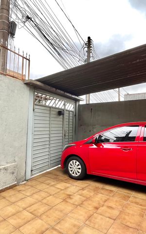 Casa à venda com 80m², 2 quartos e 1 vaga Casa à venda com 80m², 2 quartos e 1 vagaGaragem