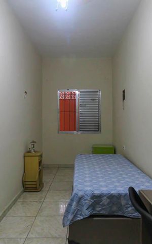 Casa à venda com 280m², 7 quartos e 3 vagas Casa à venda com 280m², 7 quartos e 3 vagasQuarto 2