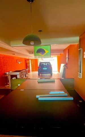 Casa à venda com 160m², 3 quartos e 4 vagasGaragem