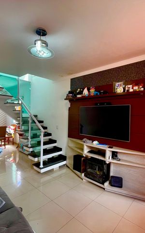Casa à venda com 160m², 3 quartos e 4 vagasSala