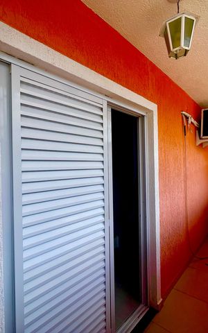 Casa à venda com 160m², 3 quartos e 4 vagasSacada do quarto 