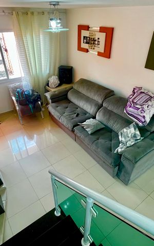 Casa à venda com 160m², 3 quartos e 4 vagasSala