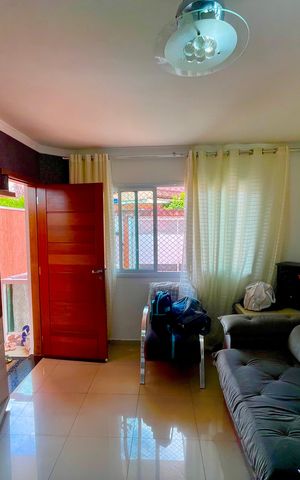 Casa à venda com 160m², 3 quartos e 4 vagasSala