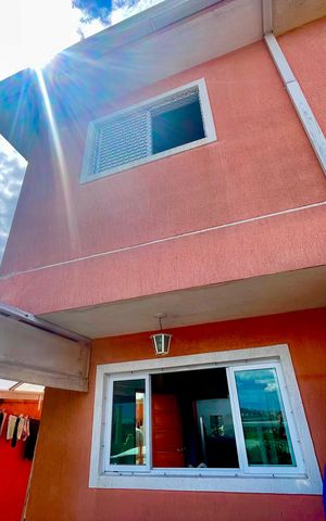 Casa à venda com 160m², 3 quartos e 4 vagasÁrea de Serviço